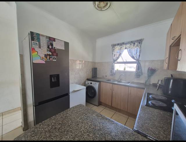 2 BEDROOM APARTMENT FOR SALE IN PARKRAND